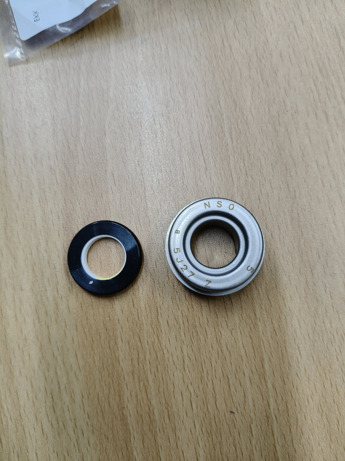 Benelli tnt 600i water pump oil seal